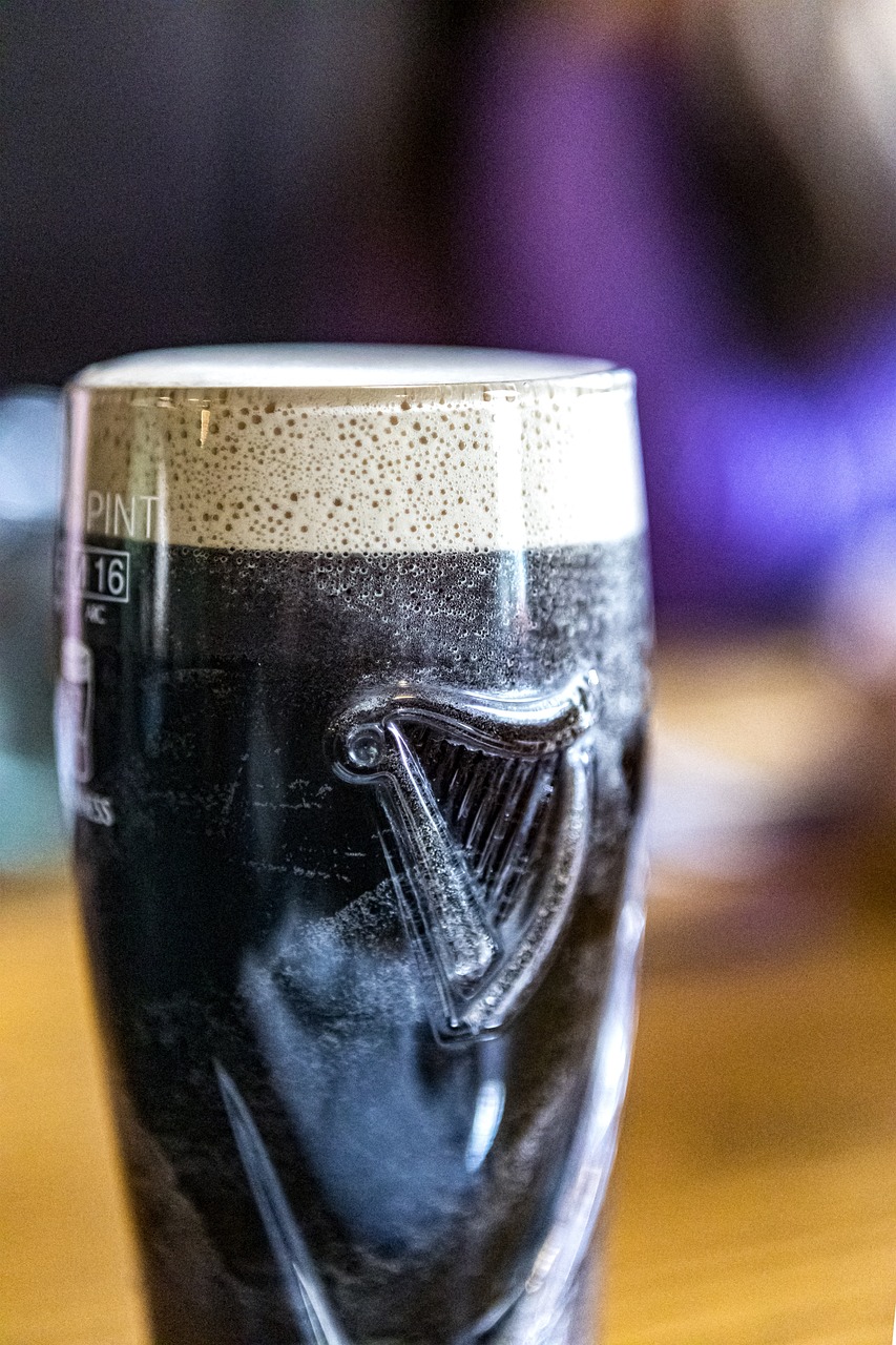 beer, drink, beverage, alcohol, pint, glass, foam, guiness, stout, table, cold, hulki okan tabak, taste, liquid, guiness, guiness, guiness, guiness, guiness